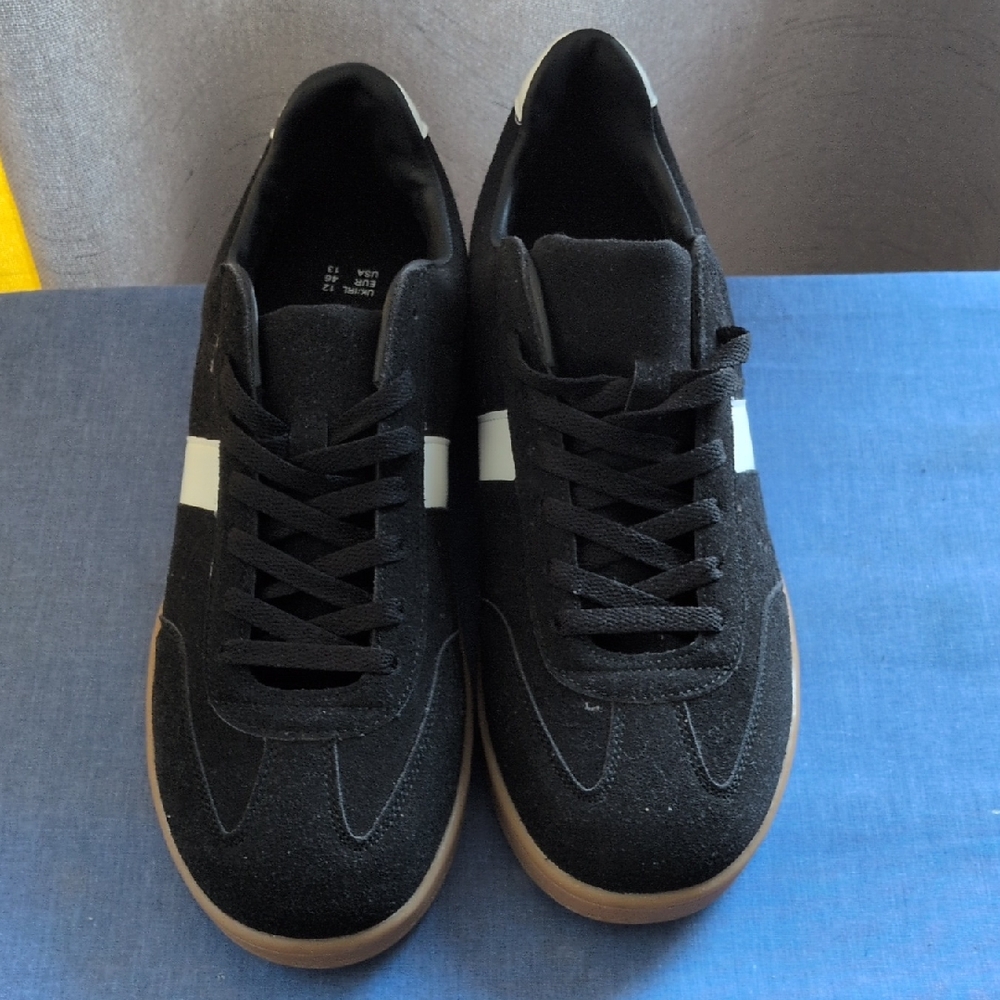 Black and White Men's Sneakers